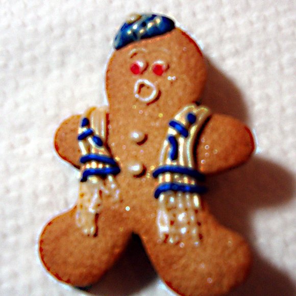 Hanukkah Polymer Clay Gingie Bread Man Pin - Picture 4 of 16